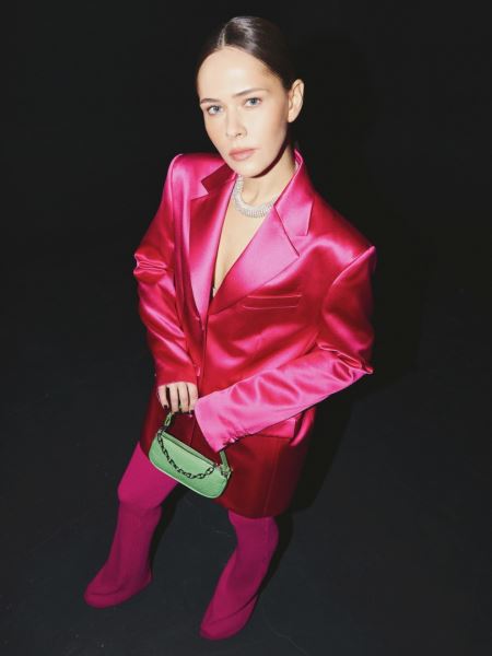 В соблазнительных корсетах и неоновых колготках: Юлия Санина снялась для Vogue (ФОТО)