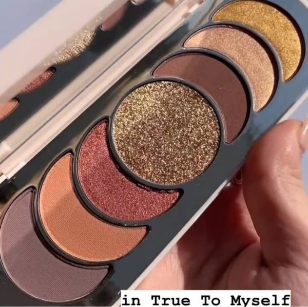
<p>                        True to myself discovery eye palette by Rare beauty</p>
<p>                    